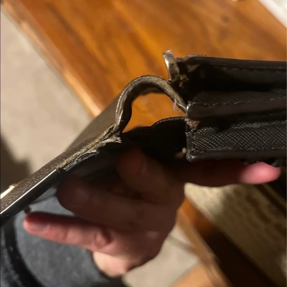 Wallet - Picture 4 of 4